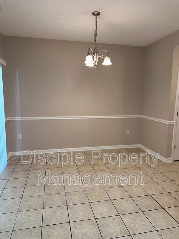 *Available Now* 29 Brisbon Hall Lane #8 property image