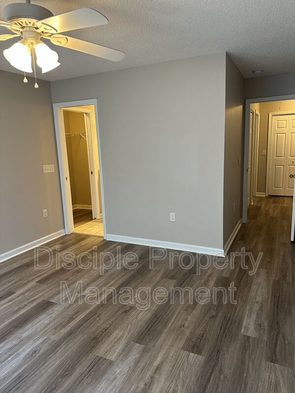 *Available Now* 29 Brisbon Hall Lane #8 property image