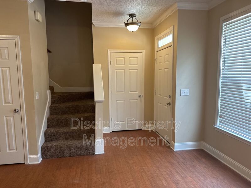 *Available Now!* 66 Landing Way #2 property image