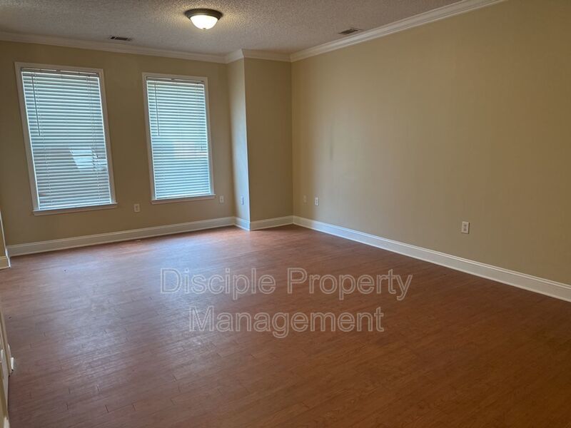 *Available Now!* 66 Landing Way #2 property image