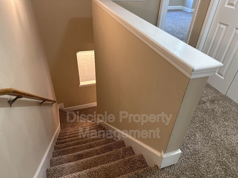 *MOVE-IN SPECIAL!* $500 off the first month's rent with a signed lease by 01/02/2026 for 66 Landing Way #7 - END UNIT! property image