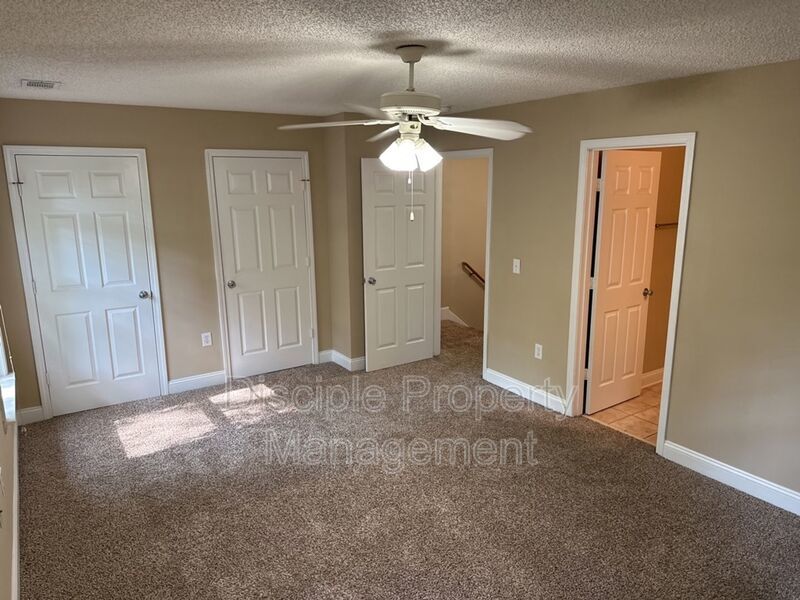 *MOVE-IN SPECIAL!* $500 off the first month's rent with a signed lease by 01/02/2026 for 66 Landing Way #7 - END UNIT! property image