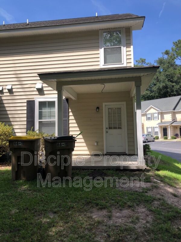 *MOVE-IN SPECIAL!* $500 off the first month's rent with a signed lease by 01/02/2026 for 66 Landing Way #11 - END UNIT! property image