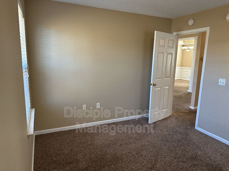 *Available Now* 199 Lancaster Way property image