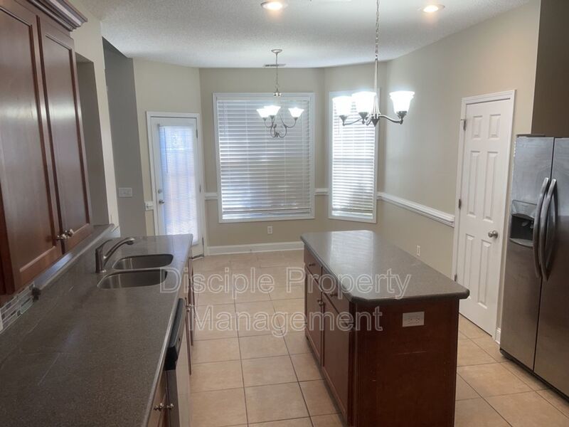 *Available Now* 186 Bristol Way property image