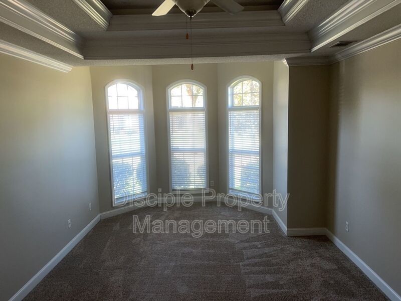 *Available Now* 186 Bristol Way property image