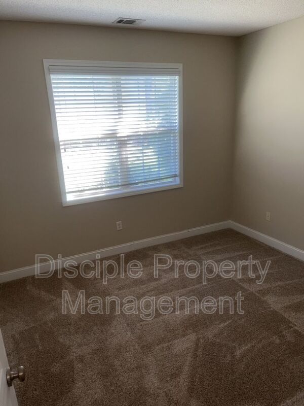 *Available Now* 186 Bristol Way property image
