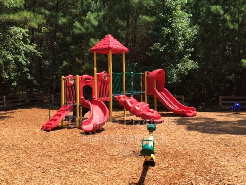 *Available Now* 186 Bristol Way property image