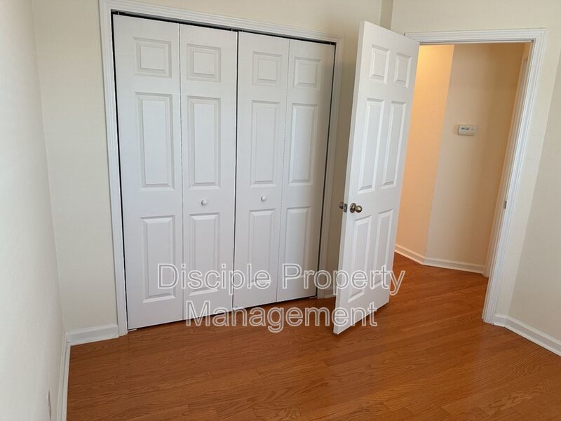 *Available Now!* 10 Evergreen Oak Drive property image
