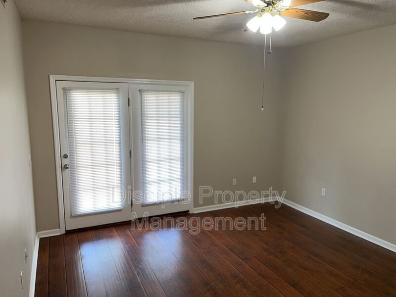 *MOVE-IN SPECIAL!* 1/2 off the first month's rent with a signed lease by 04/10/2026 for Savage Creek Apartment 1B, Downstairs property image