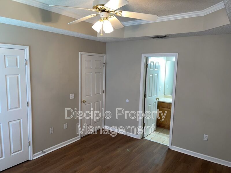 *MOVE-IN SPECIAL!* 1/2 off the first month's rent with a signed lease by 04/10/2026 for Savage Creek Apartment 1B, Downstairs property image