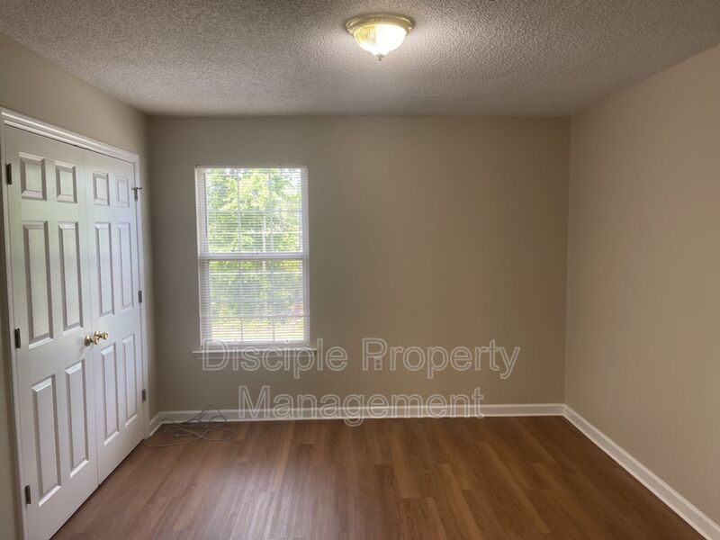 *MOVE-IN SPECIAL!* 1/2 off the first month's rent with a signed lease by 04/10/2026 for Savage Creek Apartment 1B, Downstairs property image