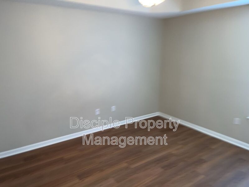 *MOVE-IN SPECIAL!* 1/2 off the first month's rent with a signed lease by 04/10/2026 for Savage Creek Apartment 1B, Downstairs property image