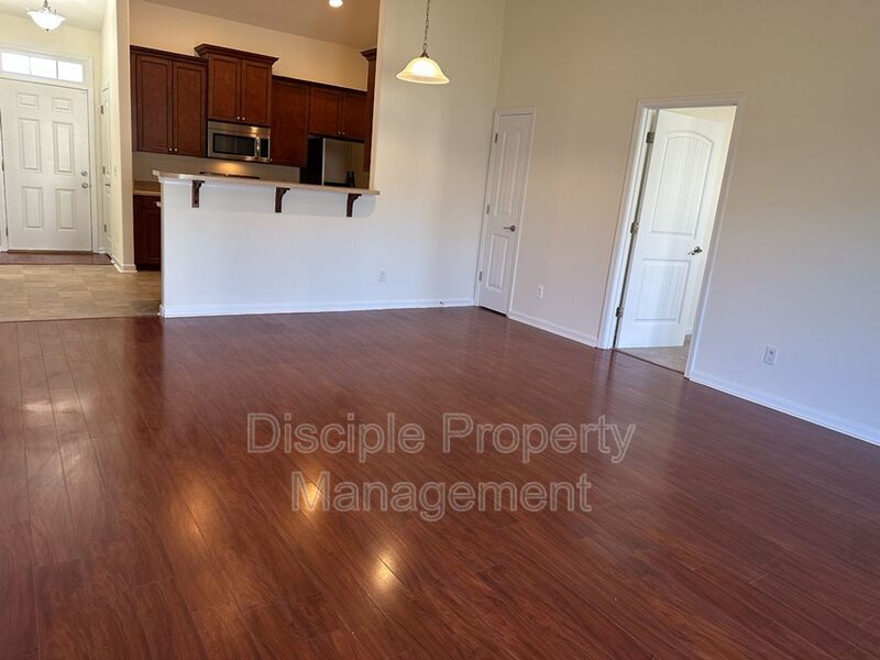 *Available Now* - 20 Wesleyan Drive in Bradley Point property image