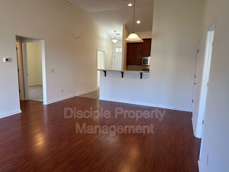 *Available Now* - 20 Wesleyan Drive in Bradley Point property image