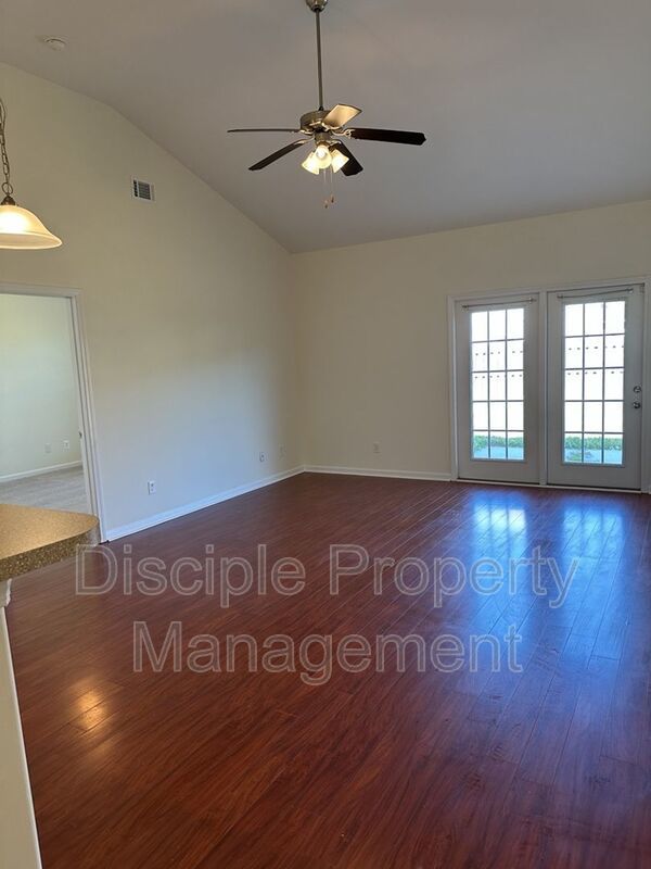 *Available Now* - 20 Wesleyan Drive in Bradley Point property image