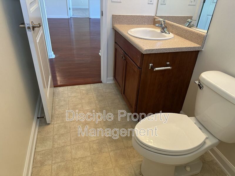 *Available Now* - 20 Wesleyan Drive in Bradley Point property image