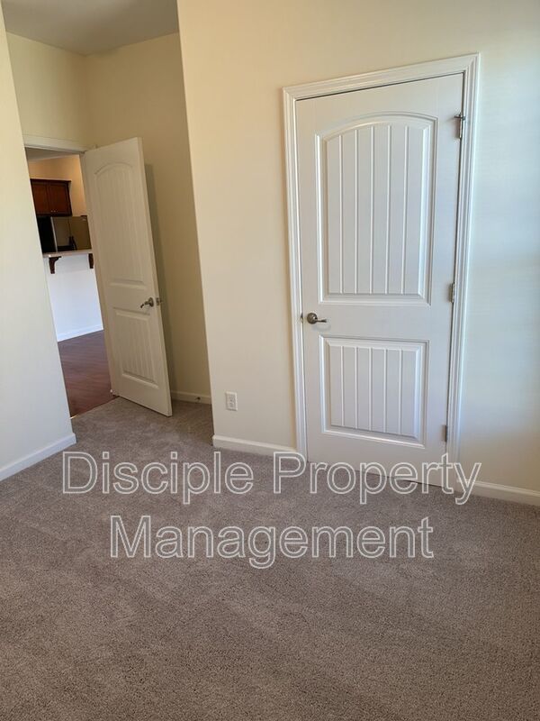*Available Now* - 20 Wesleyan Drive in Bradley Point property image