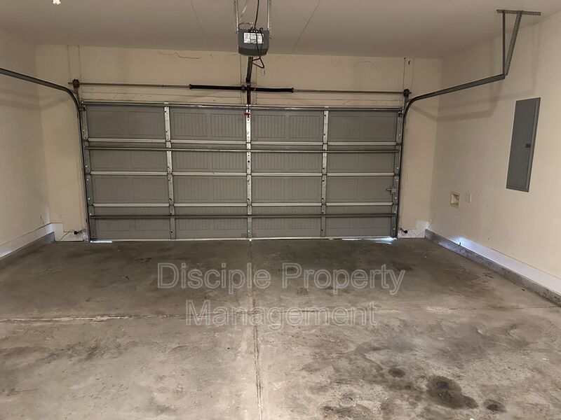 *Available Now* - 20 Wesleyan Drive in Bradley Point property image