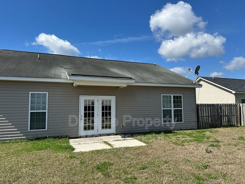 *Available Now* - 20 Wesleyan Drive in Bradley Point property image