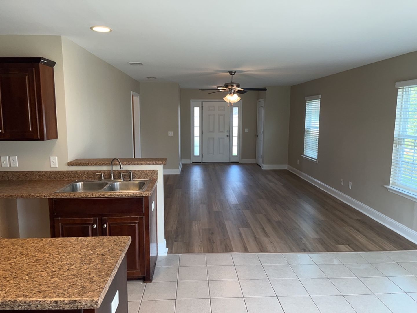 *Available Now* 202 Scarlett Lane - White Oak Subdivision property image