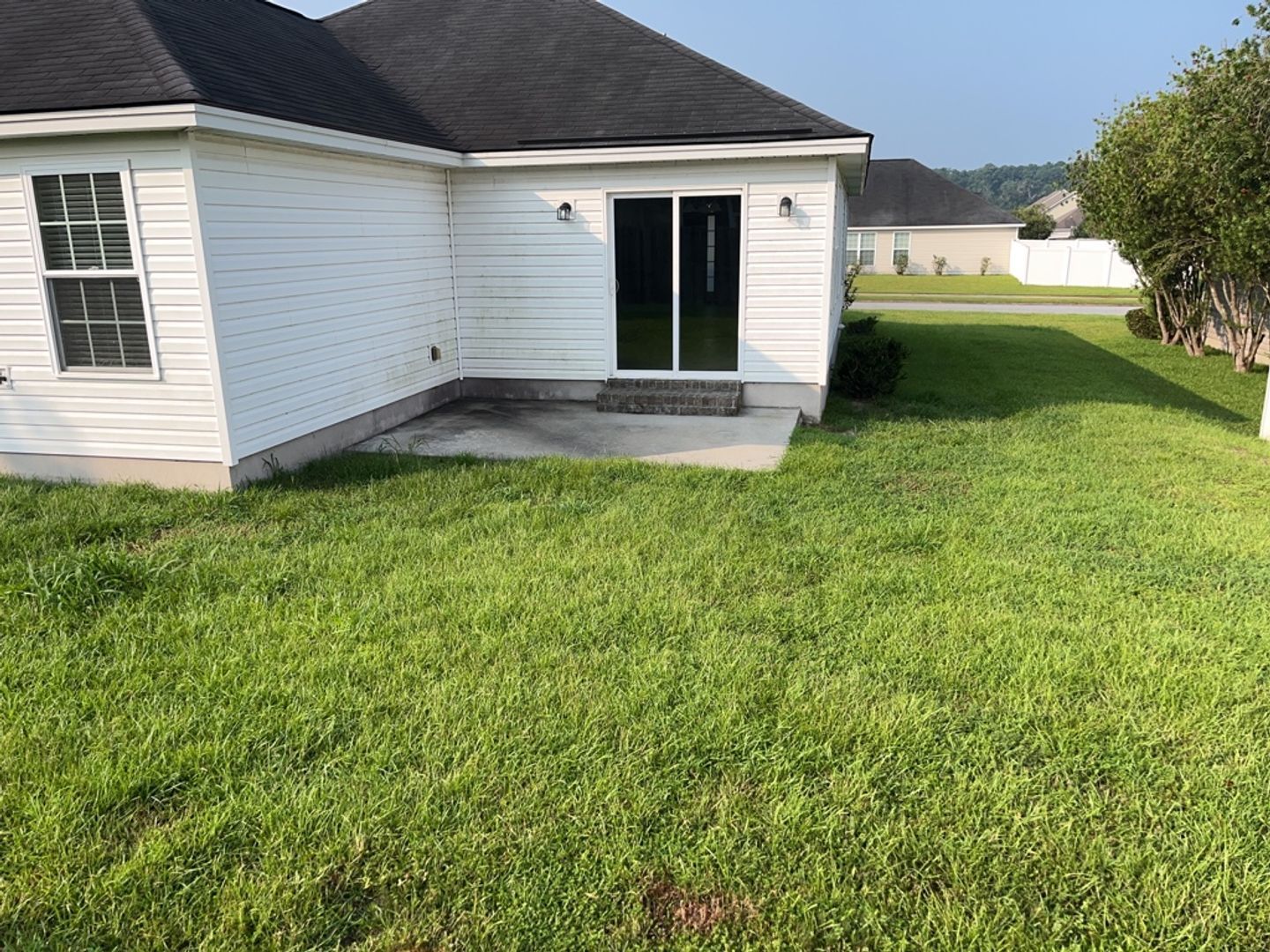 *Available Now* 202 Scarlett Lane - White Oak Subdivision property image