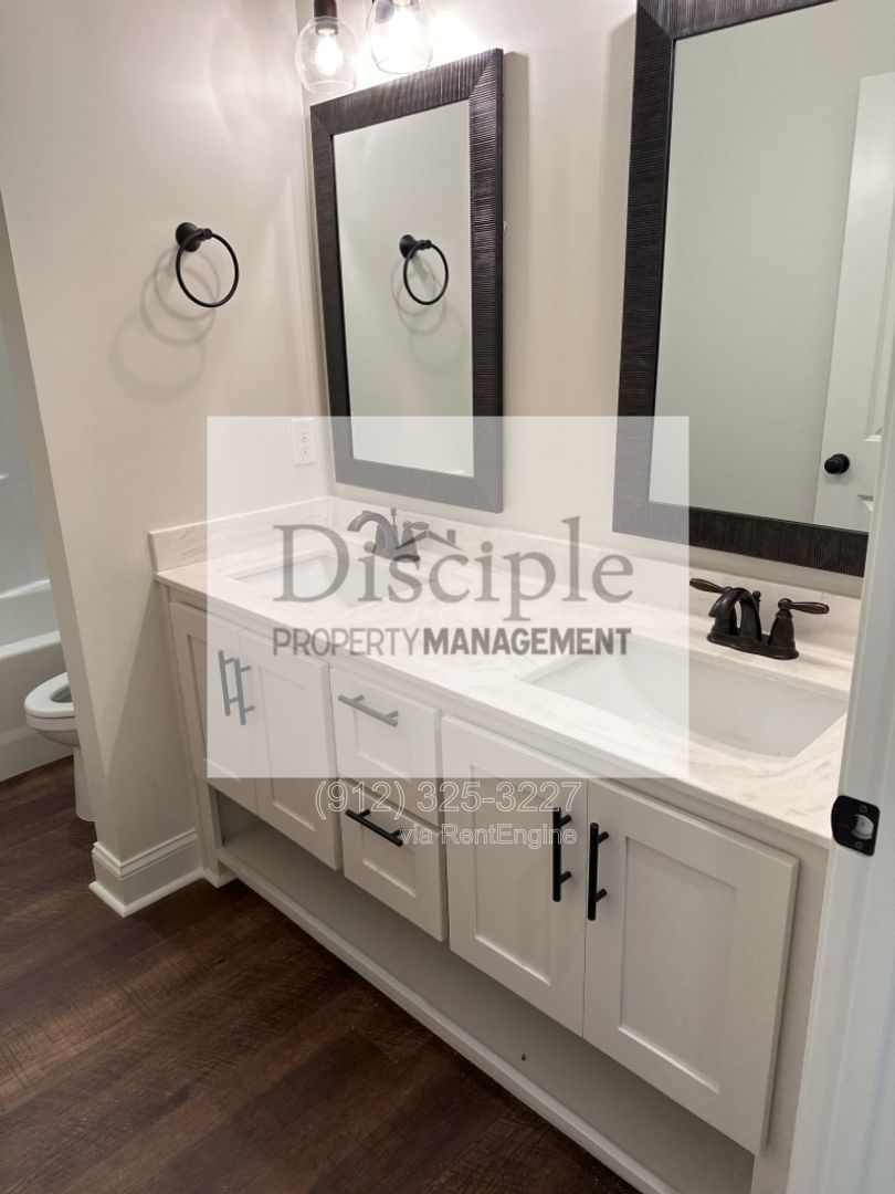 *Available Now* 15 Ennis Road property image