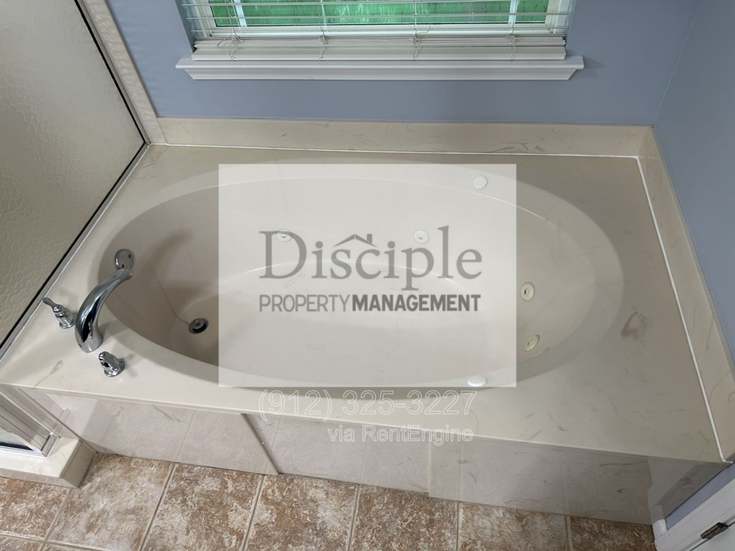 *Available Now!* - 250 SUMMER HILL WAY property image