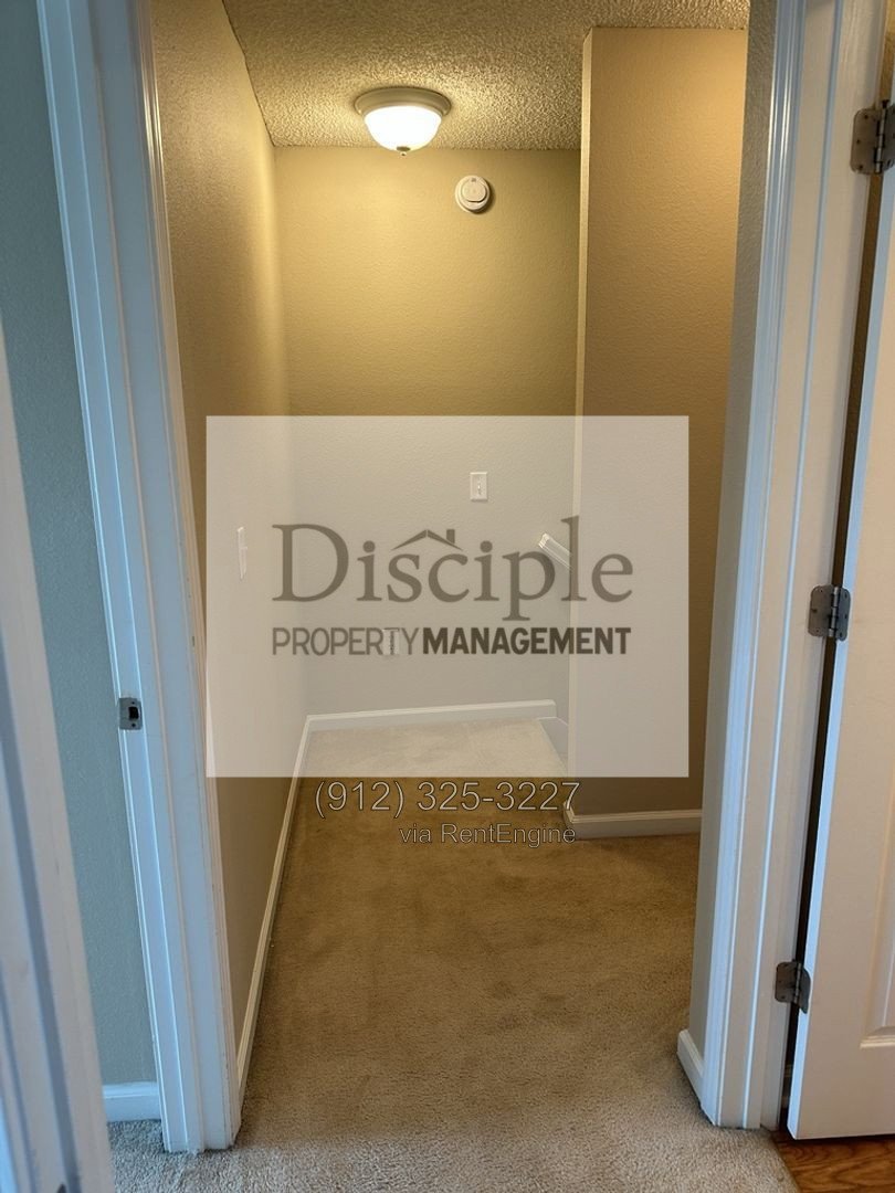 *Now Available* 1045 Canyon Oak Loop property image