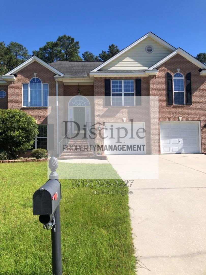 *Available Now* - 29 Dee Henderson Drive - Richmond Place Neighborhood property image