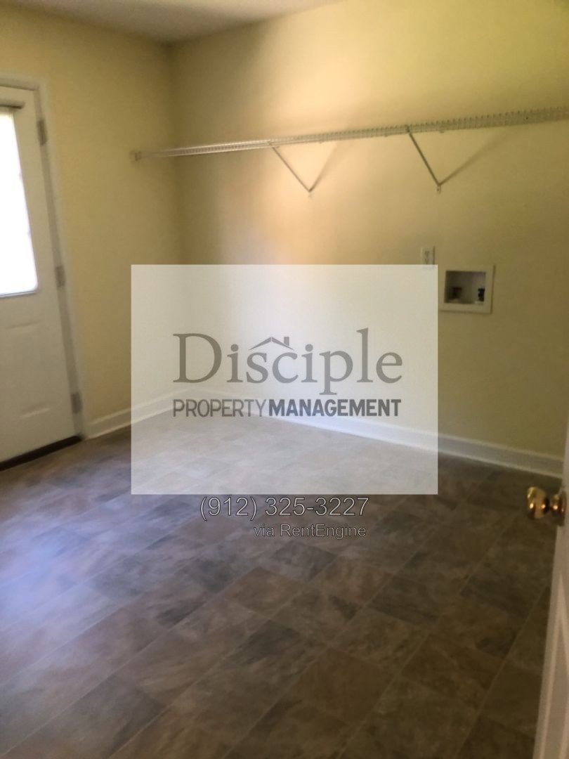 *Available Now* - 29 Dee Henderson Drive - Richmond Place Neighborhood property image
