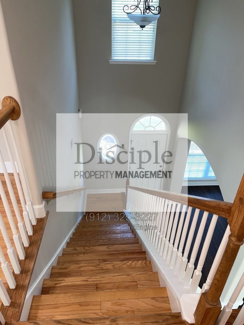 Available Now! - 7 Exchange Street! property image