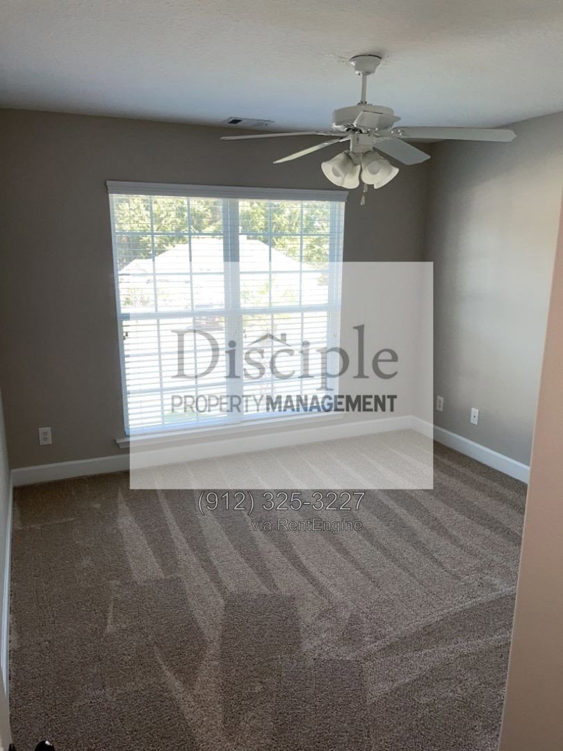 Available Now! - 7 Exchange Street! property image
