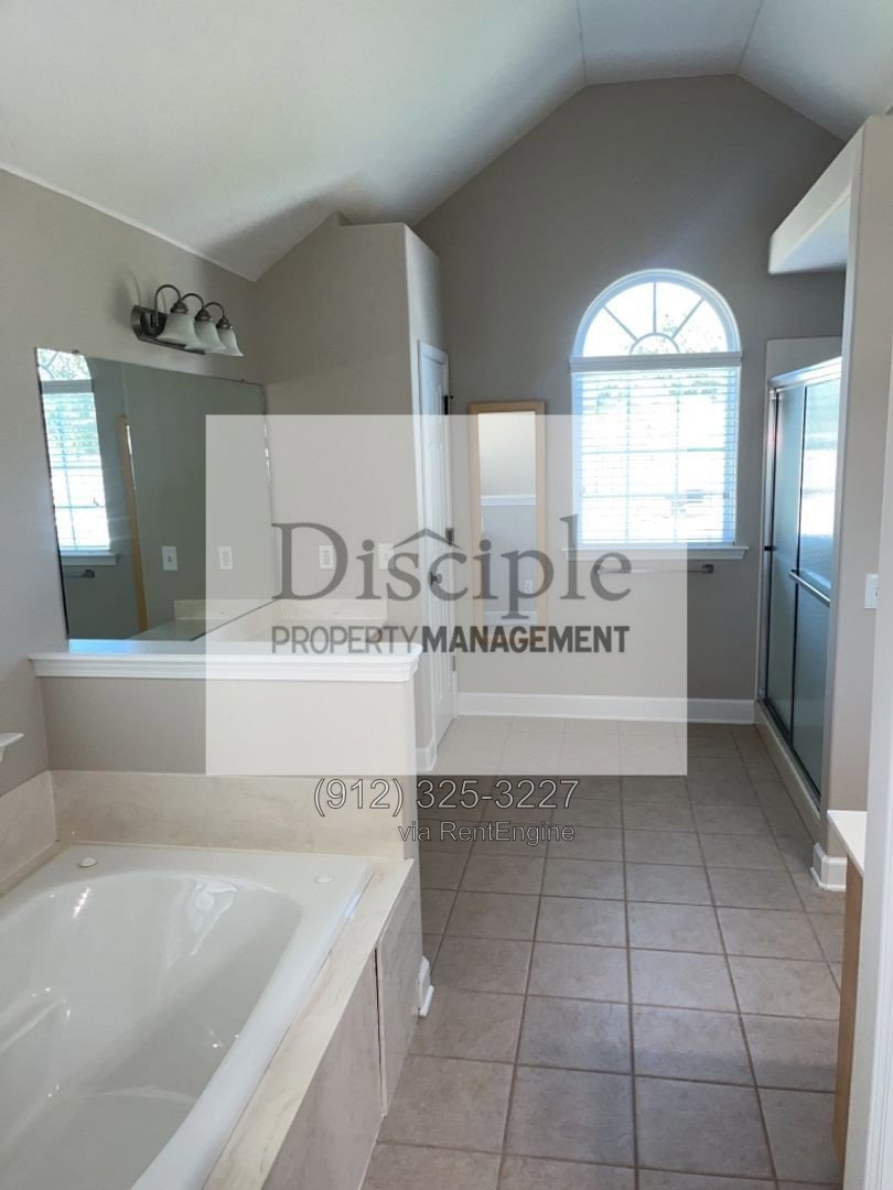Available Now! - 7 Exchange Street! property image