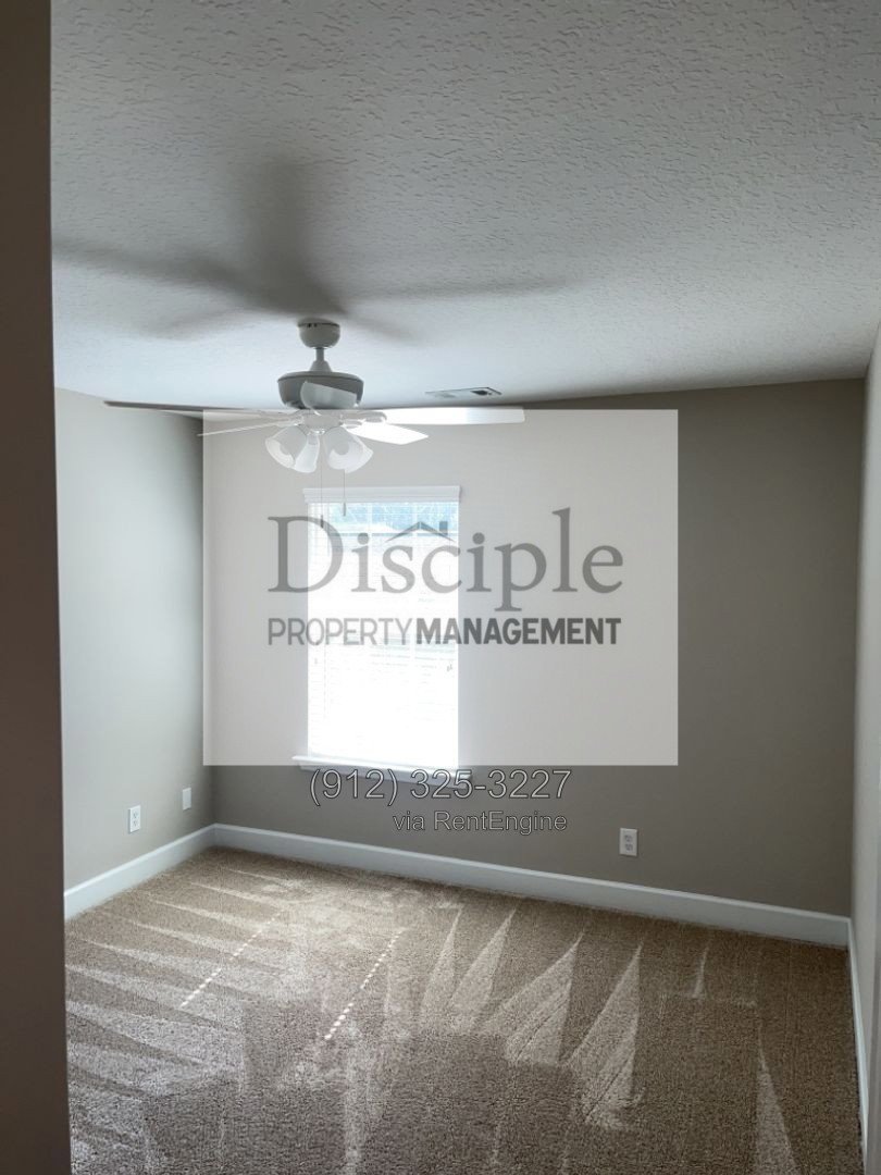 Available Now! - 7 Exchange Street! property image