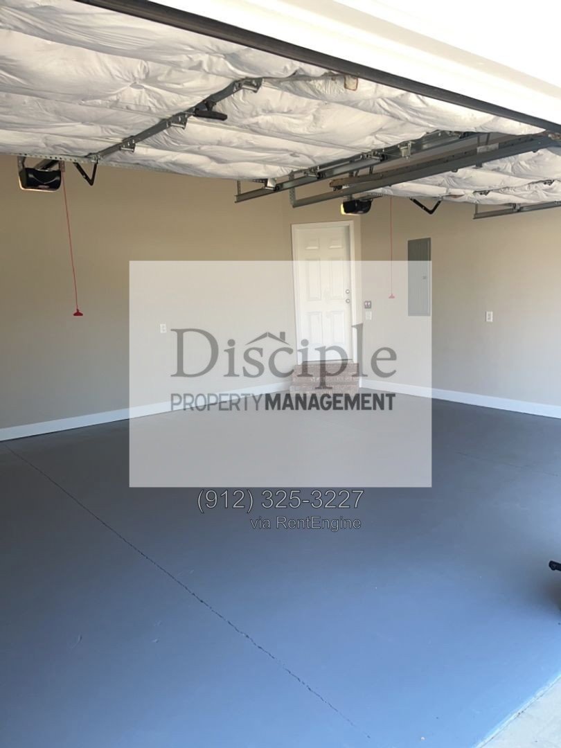 Available Now! - 7 Exchange Street! property image