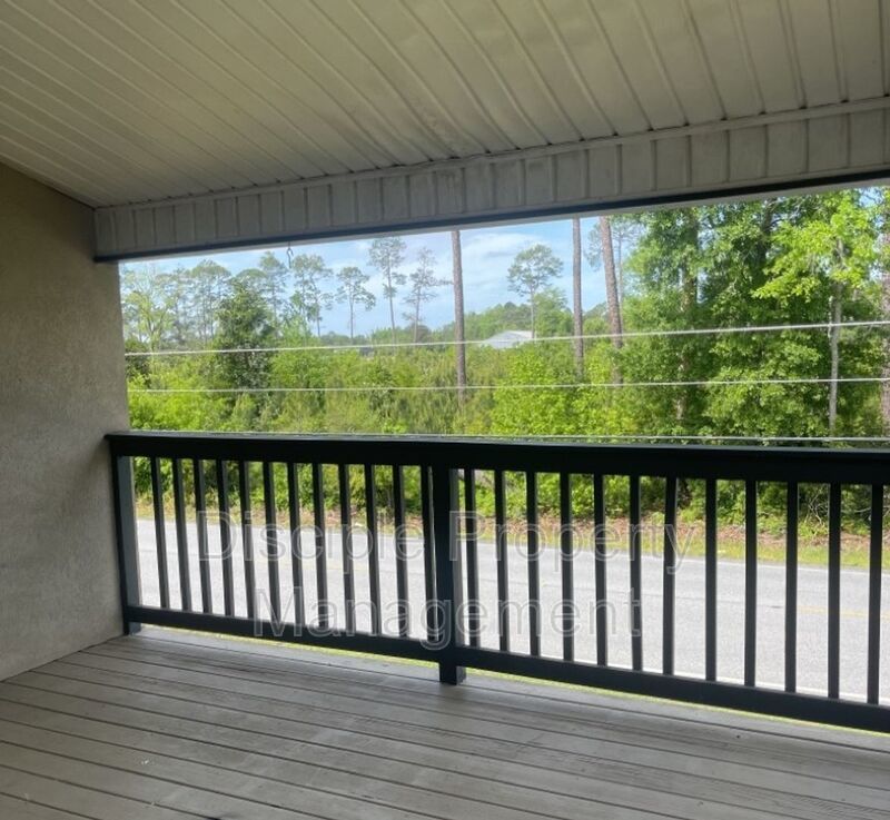 *MOVE-IN SPECIAL!* 1/2 off the first month's rent with a signed lease by 01/23/2026 for Savage Creek Apartment 2C, Upstairs property image